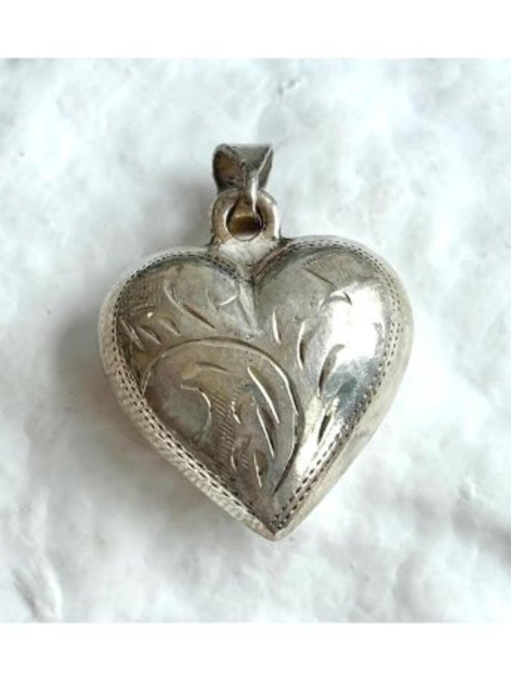 Floral Heart Shaped Sweetheart Puffed Sterling Silver 925 Vintage Pendant Charm